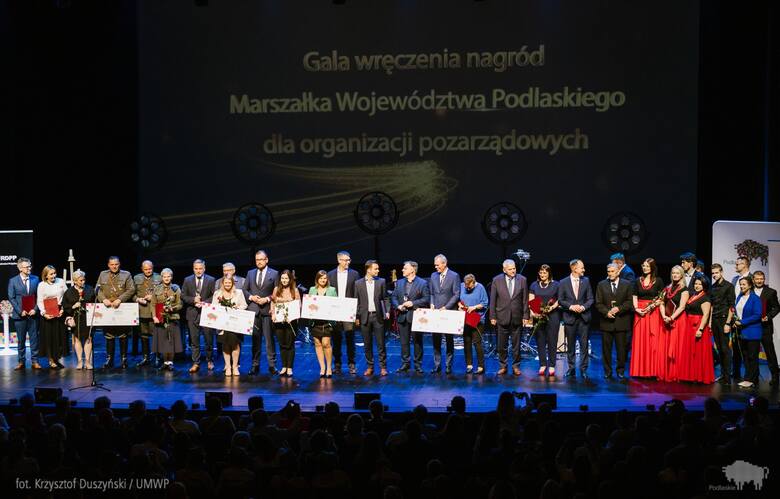 Odbyła się gala wręczenia nagród Marszałka Województwa Podlaskiego "Nagradzamy NGO". Wyróżniono organizacje pozarządowe i wolontariuszy.