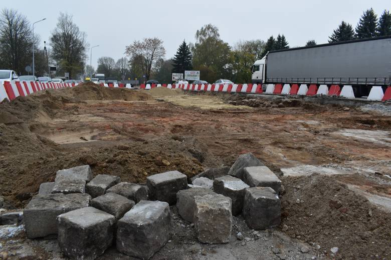 Podczas remontu placu św. J. Śląskiej w Krośnie Odrzańskim odkryto już kilka historycznych elementów, m.in. fundamenty byłego ratusza. 