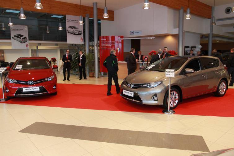 Toyota Auris - prezentacja nowego modelu w polskich salonach