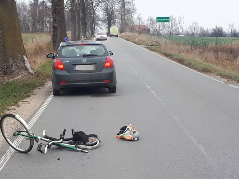 Śmiertelny wypadek w Prabutach 22.11.2018. Potrącił rowerzystę i uciekł. Policja szuka świadków wypadku