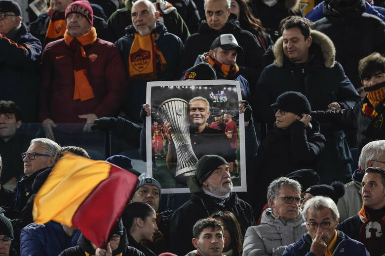 Kibice Romy podziękowali Mourinho za Ligę Konferencji