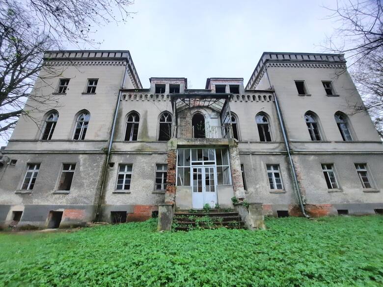 Dawna posiadłość rodziców hrabiny Valeski von Bethusy-Huc w Wędryni.