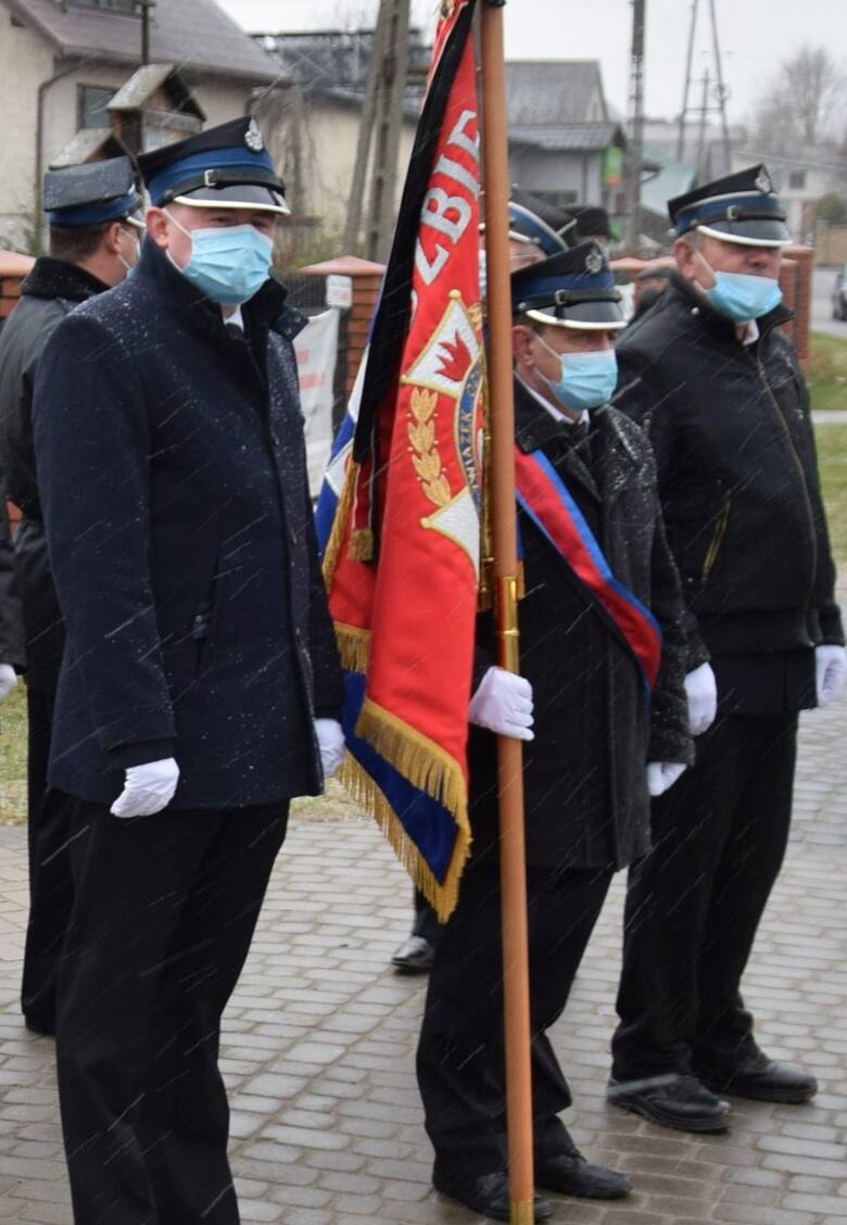 Pogrzeb Mariana Krupińskiego w Wąsewie. 3.12.2021. Wieloletni radny sejmiku województwa mazowieckiego zmarł 27.11.2021