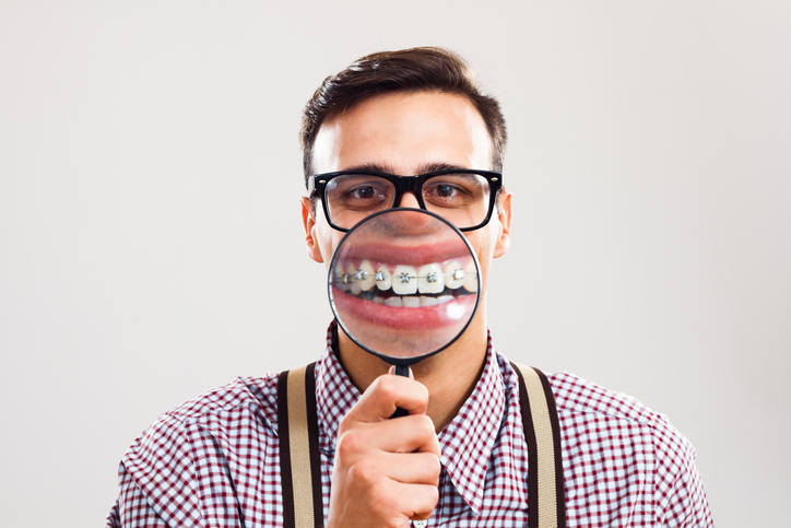 Aparat ortodontyczny - fakty i mity na temat leczenia wad zgryzu