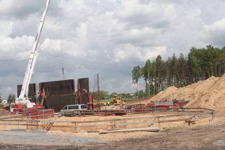 Z budowy autostrady A1 nie dochodzą dobre wieści Fot:Grzegorz Gałasiński