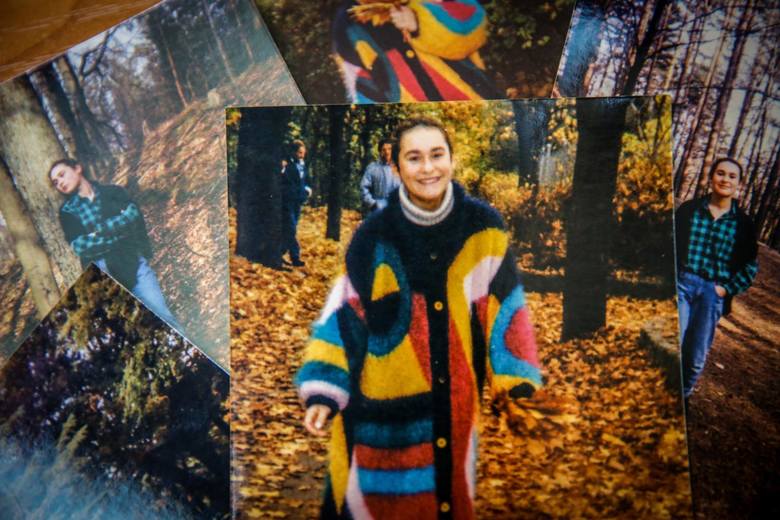 Daria Reluga - ładna, mądra, wysportowana dziewiętnastolatka, miała pełno planów na życie. Zginęła 4 sierpnia 1995 roku w lesie na granicy Gdańska i Sopotu. Jej zabójca do dziś pozostaje bezkarny<br /> 