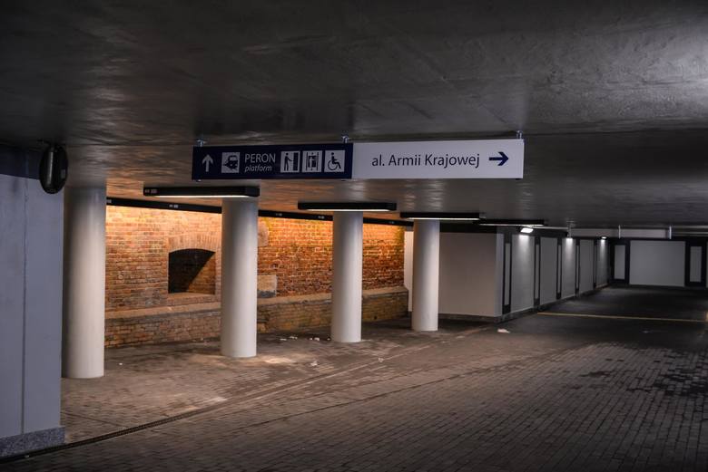 W sobotę 2 czerwca 2018 otwarto ulicę Nowe Podwale Grodzkie w tunelu pod Forum Gdańsk oraz tunel pieszy przy ulicy Toruńskiej w Gdańsku.