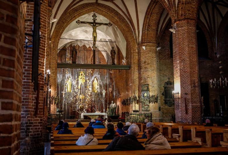 Bursztynowy Ołtarz Ojczyzny - poświęcenie i odsłonięcie odbędzie się w sobotę, 16 grudnia 2017 r. (16.12.2017) w bazylice św. Brygidy w Gdańsku