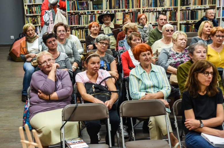 Spotkanie z Małgorzatą Kalicińską i Vladem Millerem odbyło się w filii nr 3 Wojewódzkiej i Miejskiej Biblioteki Publicznej w Bydgoszczy w ramach Dyskusyjnych Klubów Książki.