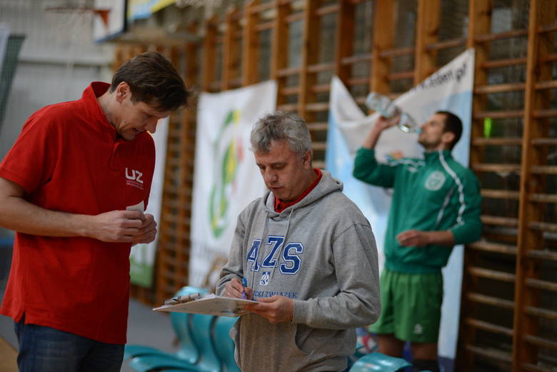 Trenerzy Tomasz Paluch i Zbigniew Zarzeczny (z prawej) od lat prowadzą drugoligowy AZS-u UZ Zielona Góra. Obaj są zaangażowani również w działalność