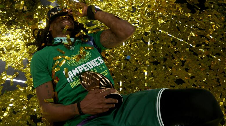 Tak Kendrick Perry świętował triumf drużyny z Malagi oraz zdobycie swojej statuetki MVP Final Four