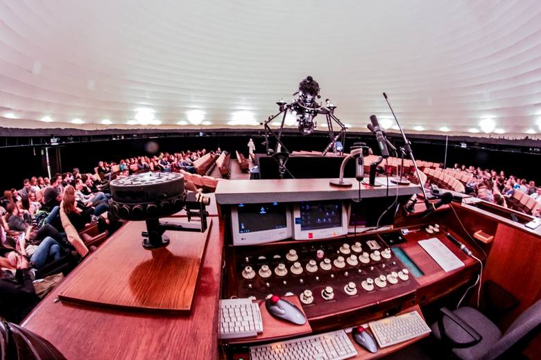 Planetarium Śląskie: żegnamy słynnego Zeissa. Ostatni seans 63-letniego planetarium