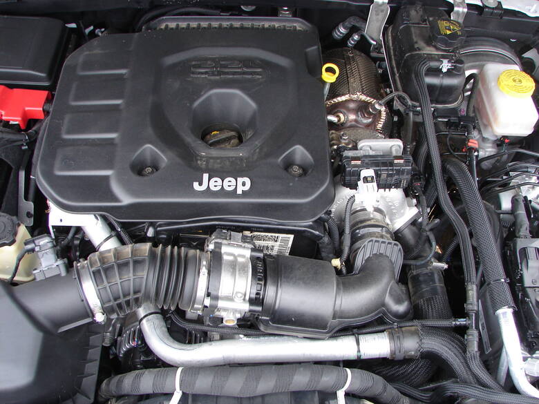 Czwarta generacja kultowego już Jeepa Wranglera ma ugruntować opinę mistrza jazdy terenowej oraz wyjątkowego samochodu do codziennej jazdy miejskiej.Fot.