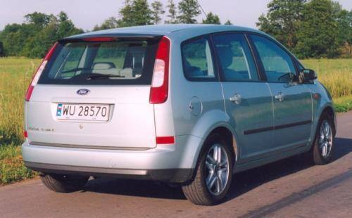 Fot. Zdzisław Podbielski: Nadwozie typu minivan jest dość przestronne, jednak wygodnie mogą w nim podróżować 4 osoby.