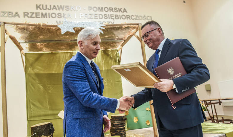 Obchodząca  w tym roku okrągły  jubileusz Cukiernia Sowa została wyróżniona najwyższym marszałkowskim medalem  - Unitas Durat Palatinatus Cuiaviano-Pomeranensis.