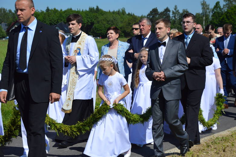 Ksiądz Tymoteusz Szydło, syn byłej premier Beaty Szydło rezygnuje z kapłaństwa. Wierni i duchowni są zaskoczeni