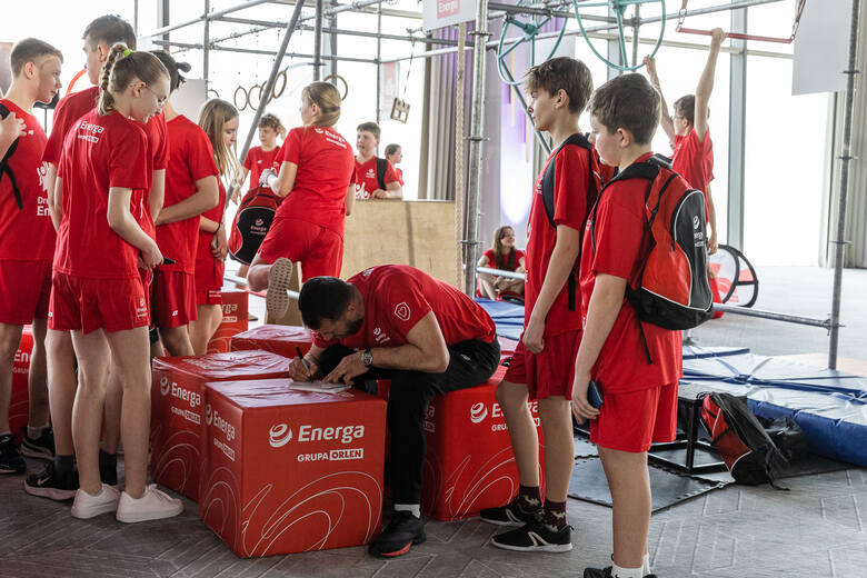 Każdy może być sportowcem! „Drużyna Energii” zachęca do aktywności fizycznej i łączy społeczność szkolną