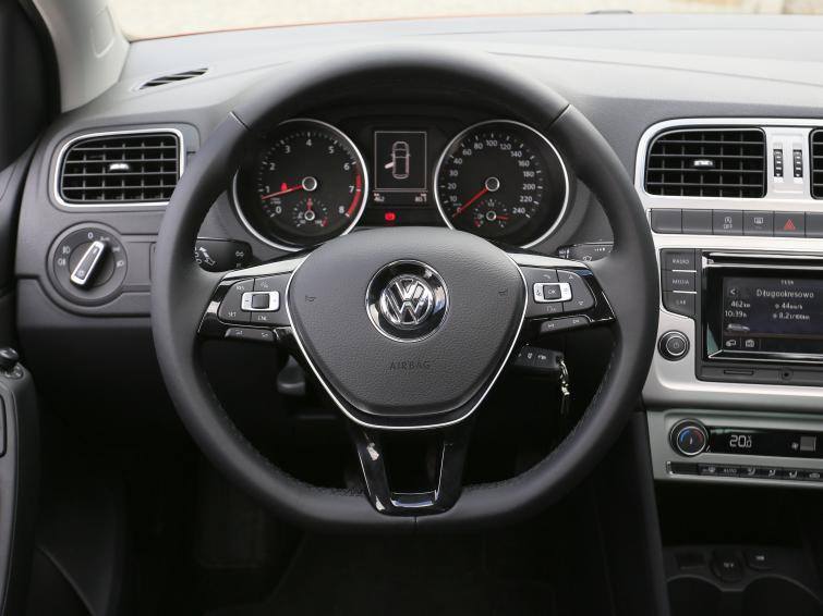 Pierwsza jazda: VW Polo V po liftingu - jeszcze bliżej Golfa (WIDEO)