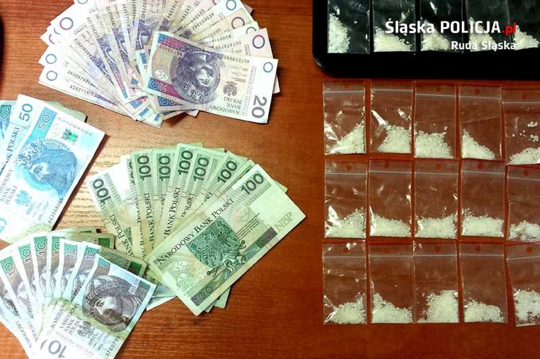 Ruda Śl.: Policjanci przejęli 50 działek narkotyków i 50 litrów alkoholu