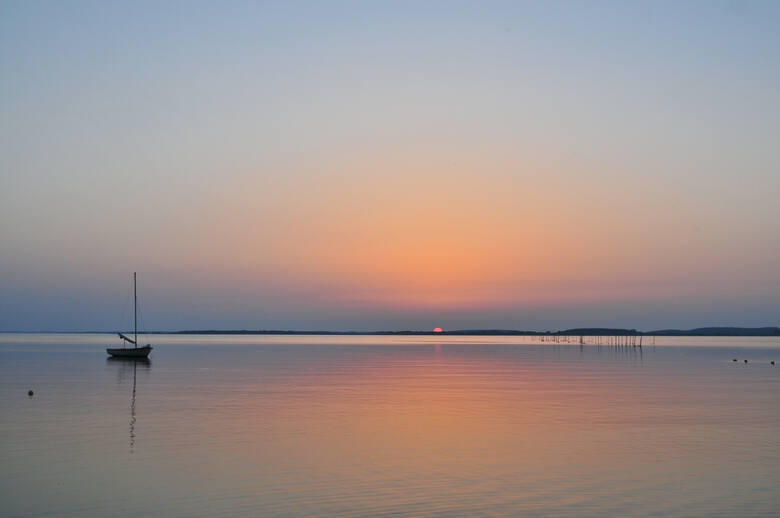 Zachód słońca nad jeziorem Śniardwy
