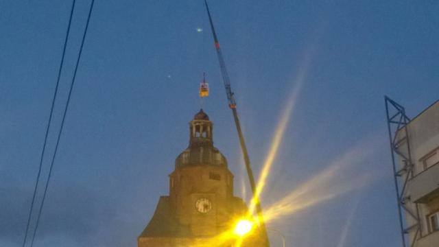 Pożar katedry w Gorzowie. Jest decyzja: trzeba zdemontować iglicę na nadpalonej wieży katedry