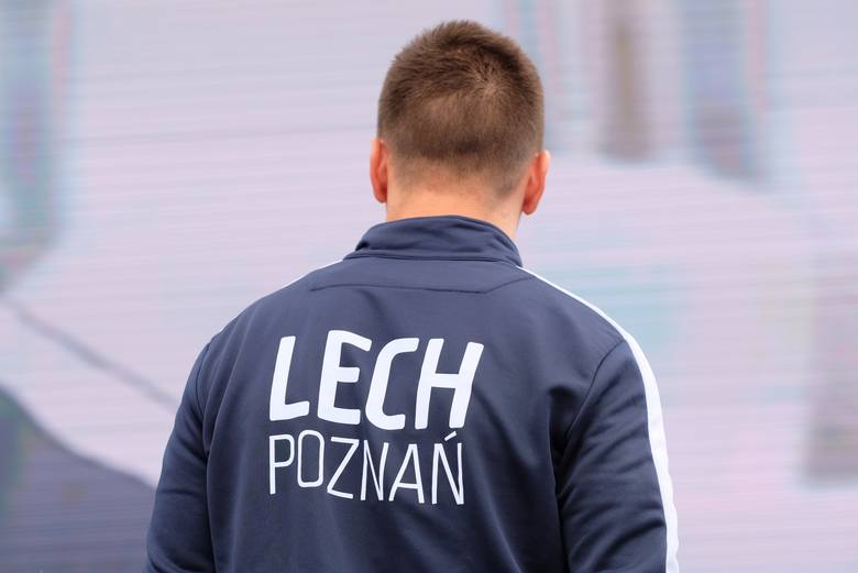Lech Poznań zorganizował w sobotę oficjalną prezentację drużyny Kolejorza przed sezonem 2018/19. Byłeś w strefie kibica na MTP? Znajdź się na zdjęciach!<br /> <strong>Przejdź do kolejnego zdjęcia ---></strong><br /> 