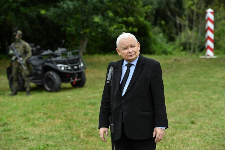 Jarosław Kaczyński na antenie Polskiego Radia 24 poruszył tematy związane z bezpieczeństwem Polski oraz dalszymi planami Prawa i Sprawiedliwości na kampanie