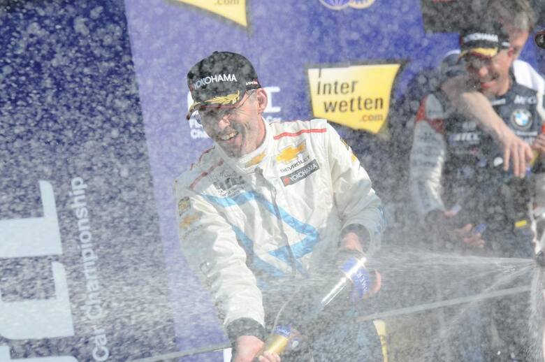 Kolejne podwójne zwycięstwo Chevroletów Cruze w Walencji, Fot: Chevrolet