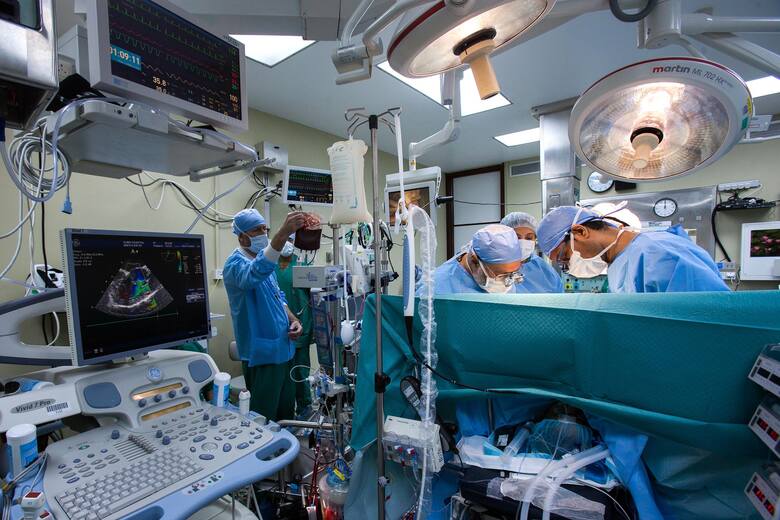 Sprawa włączenia oddziału kardiochirurgicznego do wojewódzkiego planu transformacji szpitali decydowała się między wrześniem a listopadem 2021.