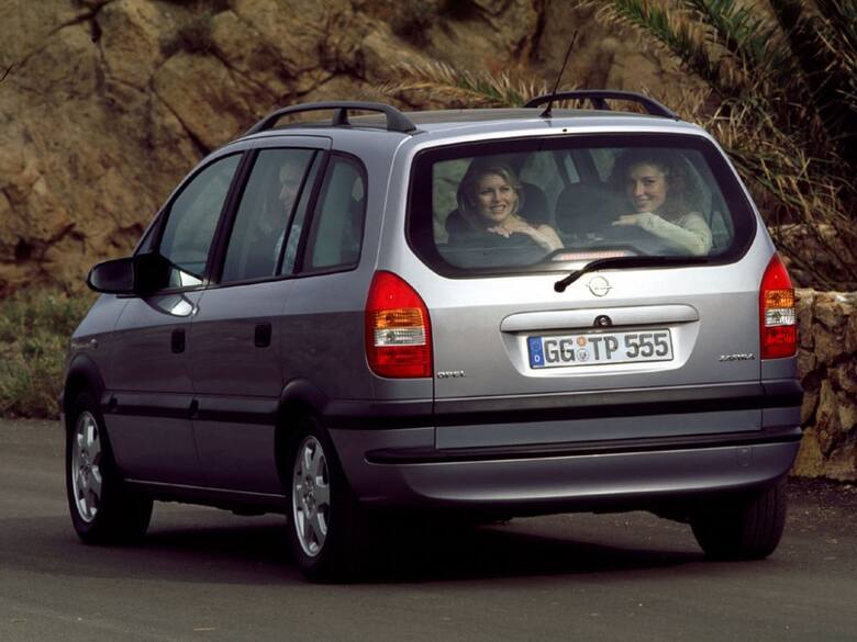 Opel Zafira AOpel Zafira A to auto przestronne, pakowne, funkcjonalne i komfortowe. W odmianach z mocniejszymi silnikami oferują sporą dynamikę, zaś