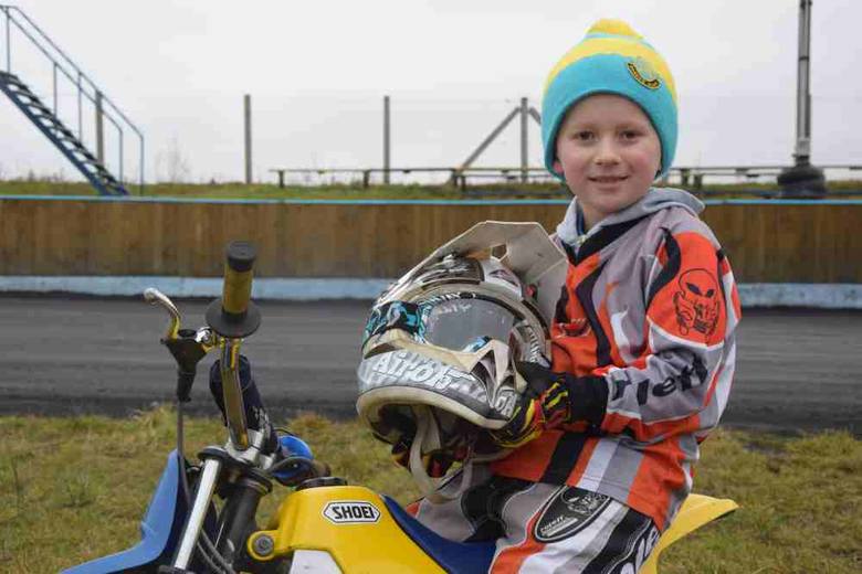 8-letni Denis Andrzejczak od dwóch lat jest zawodnikiem JUST FUN GUKS Speedway Wawrów.
