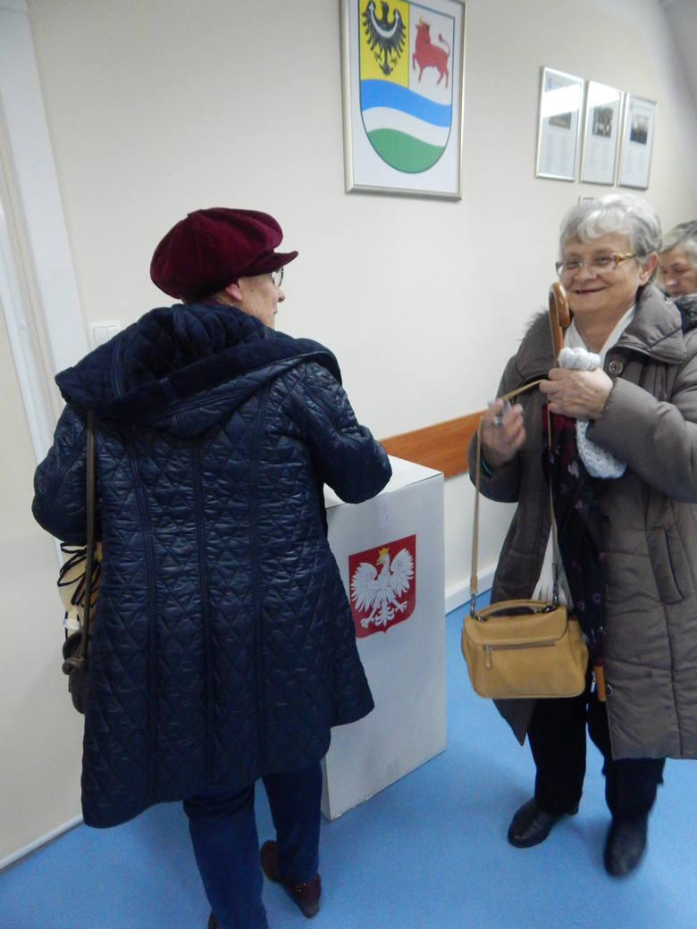 Obie mieszkanki Krosna Odrz. zagłosowały przeciw zmianie, jak większość krośnian. 