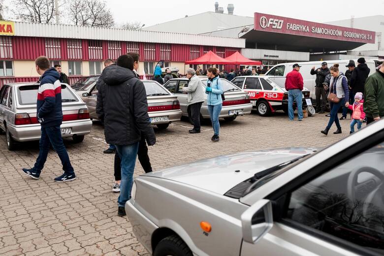 Polonez produkowany był przez Fabrykę Samochodów Osobowych w Warszawie. Od 3 maja 1978 roku do 22 kwietnia 2002 z taśmy montażowej zjechało 1 mln 61