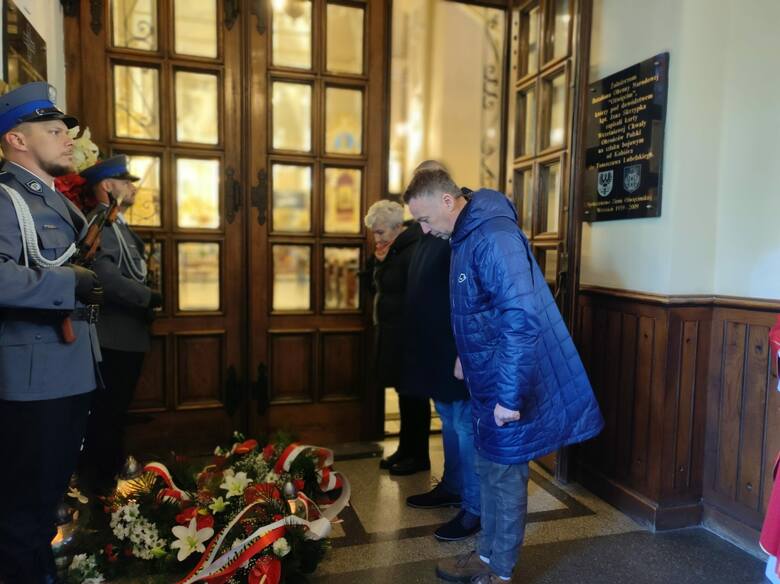 Podczas uroczystości w kościele WNMP w Oświęcimiu oddano hołd ofiarom zbrodni katyńskiej, w tym mieszkańcom Oświęcimia i ziemi oświęcimskiej