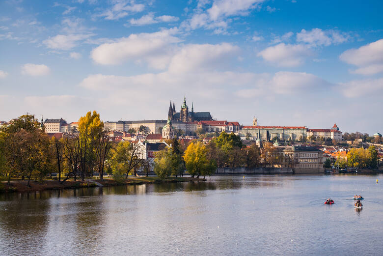 Jesień w Pradze jest naprawdę bajkowa