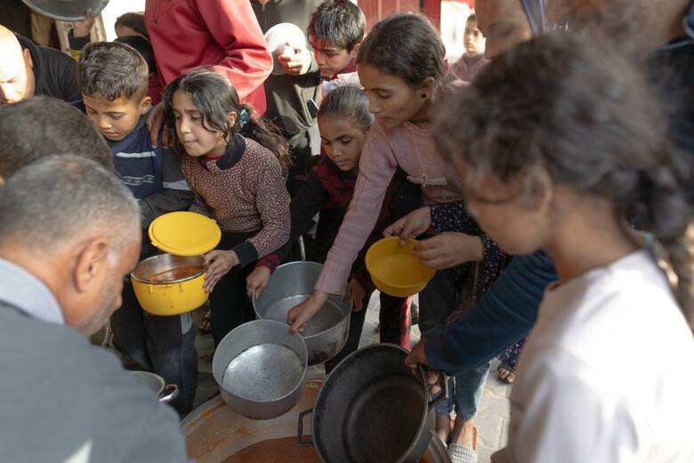 Tak wyglądała pomoc wolontariuszy World Central Kitchen w Strefie Gazy.