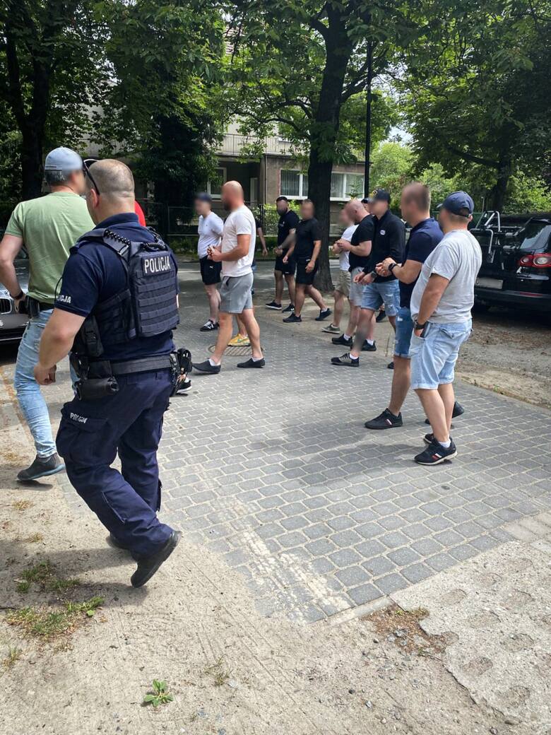 Policjanci udaremnili ustawkę kiboli z Gdyni i Rzeszowa, do której miało dojść na terenie powiatu gdańskiego