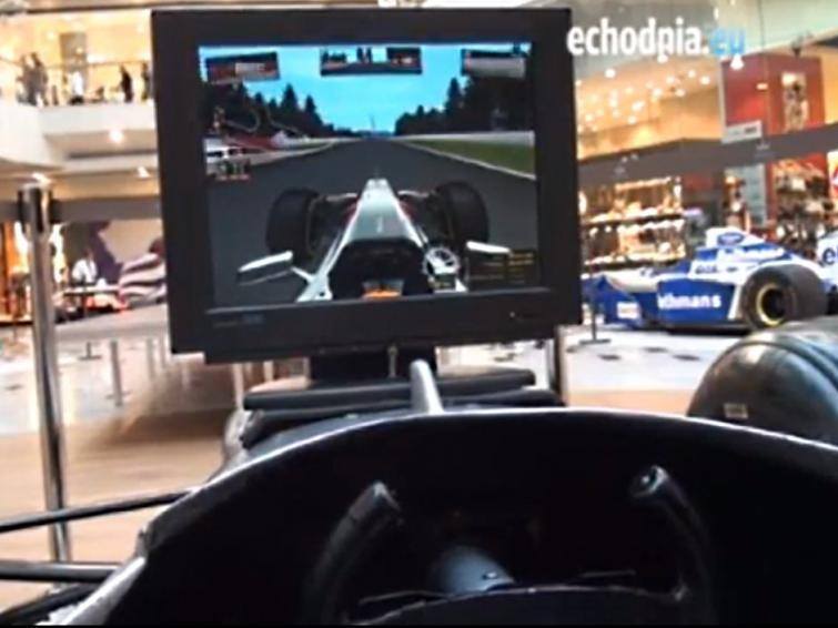 Symulator Formuły 1 - jak to jest być kierowcą wyścigowym