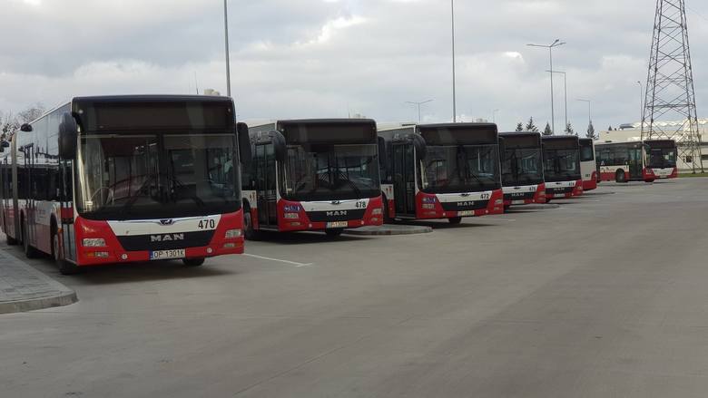 Inwestycje w nowe autobusy - to pomysł gminy Opole na zachęcenie mieszkańców do korzystania z komunikacji zbiorowej i ograniczenie emisji spalin do powietrza.