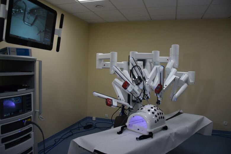 W gorzowskim szpitalu robot da Vinci jest wykorzystywany już połowy 2021 roku. Teraz szpital w Zielonej Górze będzie miał podobny sprzęt. Najpierw koniecznie