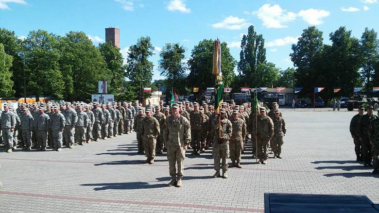 Ćwiczenia wojsk NATO Anakonda 16 są największymi wojskowymi w Polsce.W Chełmnie ćwiczenia wojsk NATO Anakonda 2016 rozpoczęły się od parady. Manewry