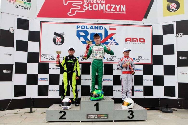 Po odwołaniu w kwietniu i maju dwóch rund w Toruniu zawodnicy startujący w serii Rok Cup Poland dopiero na Autodromie Słomczyn rywalizowali o pierwsze