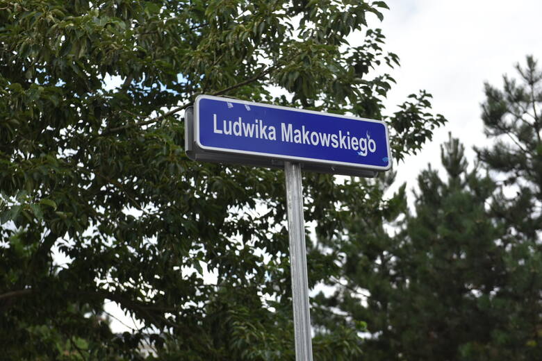 Ludwik Makowski został patronem ulicy na Wrzosach. Uroczystość odsłonięcia tabliczki z jego imieniem i nazwiskiem odbyła się w piątek 4 sierpnia, w 140. rocznicę urodzin zasłużonego torunianina