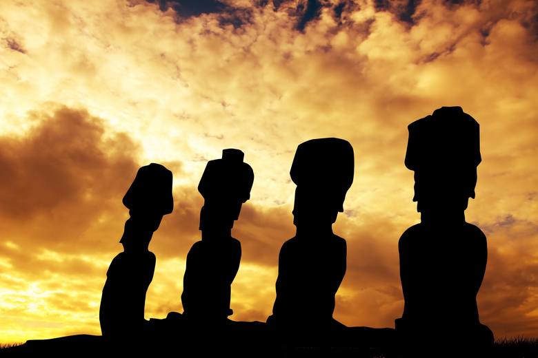 Rapa Nui byłoby pewnie jedną z tysięcy zapomnianych wysp rozsianych po morzach i oceanach, gdyby nie imponujące, wyciosane z kamienia moai. Doliczono się ich tu aż 887