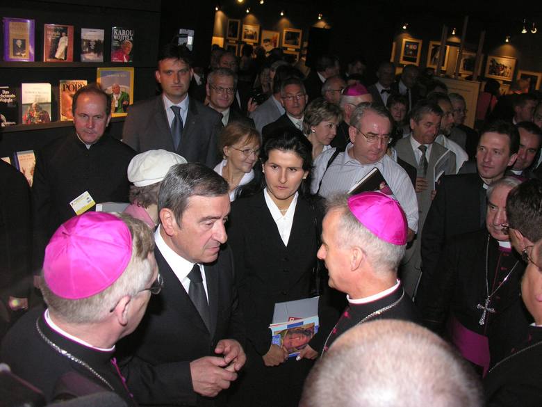Arturo Mari, osobisty fotograf Papieża Jana Pawła II, był gościem SACROEXPO w 2005 roku.