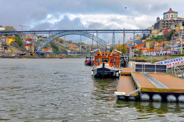 Most nad rzeką Duero