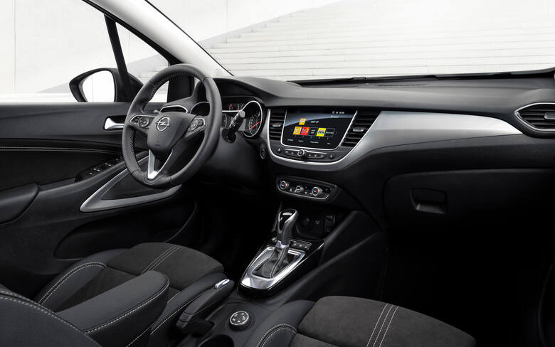 Opel Crossland Klienci mogą już składać zamówienia na nowego Opla Crosslanda! Ceny wyrazistego, nowego kompaktowego modelu zaczynają się już od 72 300