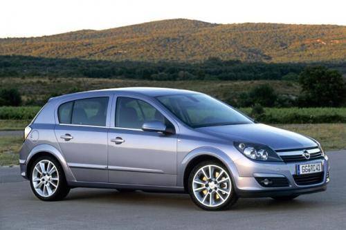Fot. Opel: Opla Astrę III napędza diesel 1,3 l.