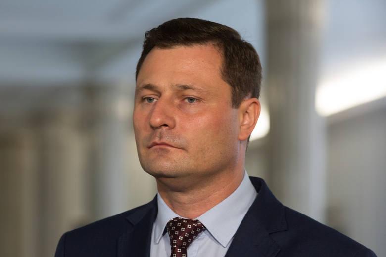 - Jarosław Kaczyński rozpętał chocholi taniec w obawie przed niekorzystnymi dla PiS skutkami przełożenia wyborów. Ale racjonalnie nie da się ich przeprowadzić w maju - mówi Krzysztof Paszyk, poseł PSL z Wielkopolski.