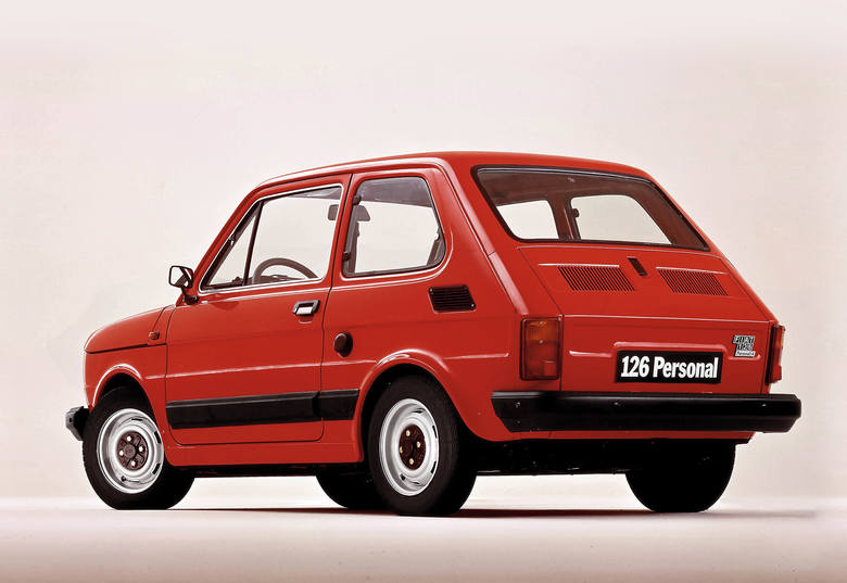 Fiat 126 Personal 4u nas był znany jako126p 650K. Na zewnątrzwyróżniał sięplastikowymi zderzakamii specjalnymifelgami Fot: Fiat